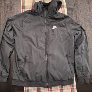 Nike Men's Large Black Windrunner Jacket